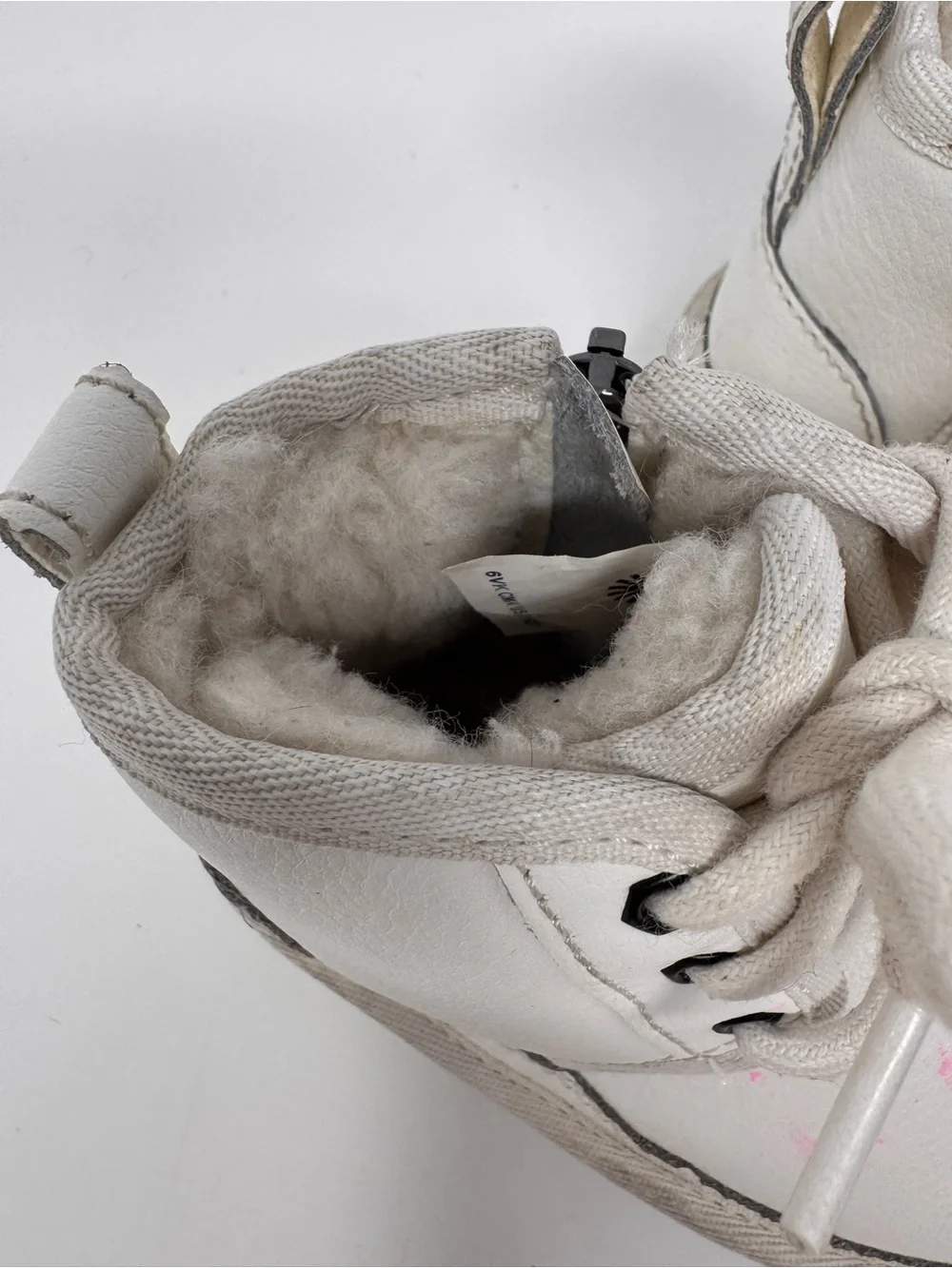 Baby Ugg boots, size 6, leather, shearling, warm, winter, classic, sneaker